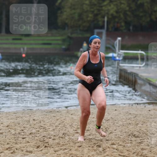 13.09.2026 - Stadtparktriathlon Mo-Foto http://msf.ph/oto/10251050 13.09.2026 12:56:27 Schwimmen 1424 meine-sportfotos.de