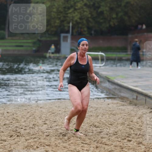 13.09.2026 - Stadtparktriathlon Mo-Foto http://msf.ph/oto/10251051 13.09.2026 12:56:28 Schwimmen 1424 meine-sportfotos.de