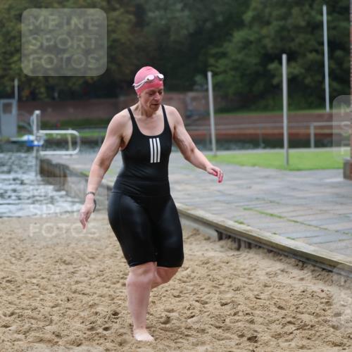 13.09.2026 - Stadtparktriathlon Mo-Foto http://msf.ph/oto/10251070 13.09.2026 12:56:51 Schwimmen 1327, 1375 meine-sportfotos.de