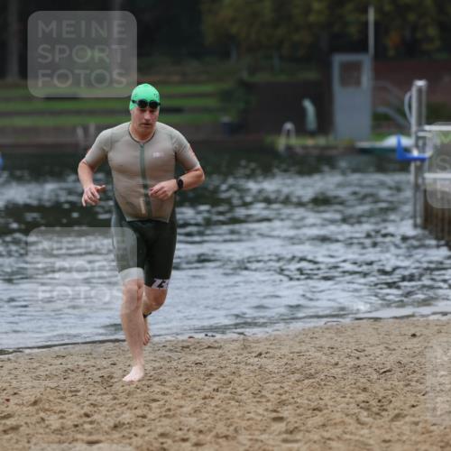13.09.2026 - Stadtparktriathlon Mo-Foto http://msf.ph/oto/10251073 13.09.2026 12:56:54 Schwimmen 1327, 1375 meine-sportfotos.de
