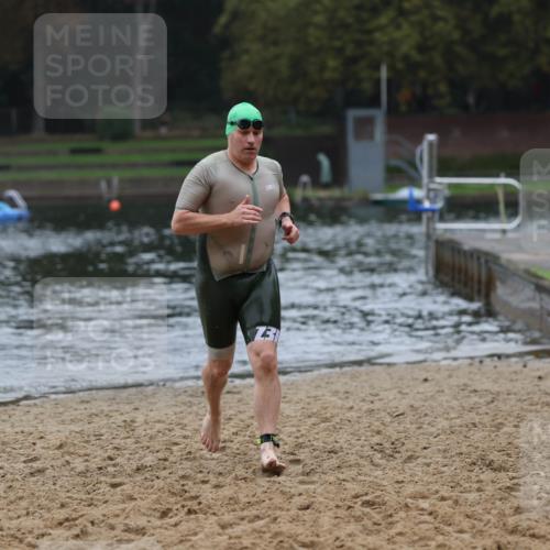13.09.2026 - Stadtparktriathlon Mo-Foto http://msf.ph/oto/10251076 13.09.2026 12:56:55 Schwimmen 1327, 1375 meine-sportfotos.de