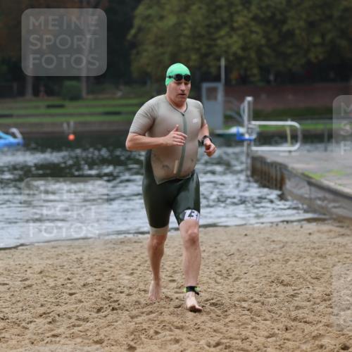 13.09.2026 - Stadtparktriathlon Mo-Foto http://msf.ph/oto/10251079 13.09.2026 12:56:56 Schwimmen 1375 meine-sportfotos.de