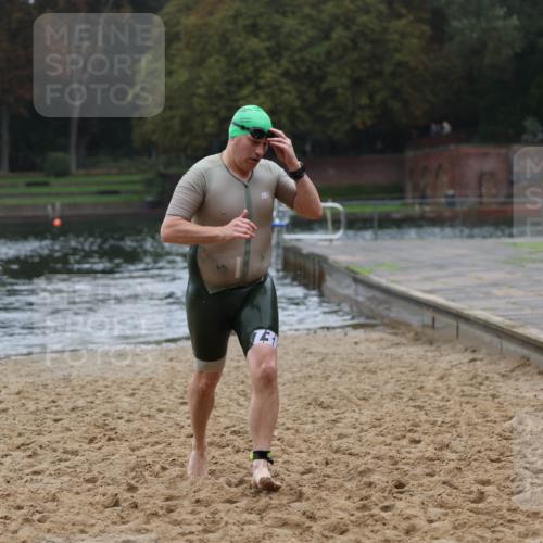 13.09.2026 - Stadtparktriathlon Mo-Foto http://msf.ph/oto/10251081 13.09.2026 12:56:56 Schwimmen 1375 meine-sportfotos.de