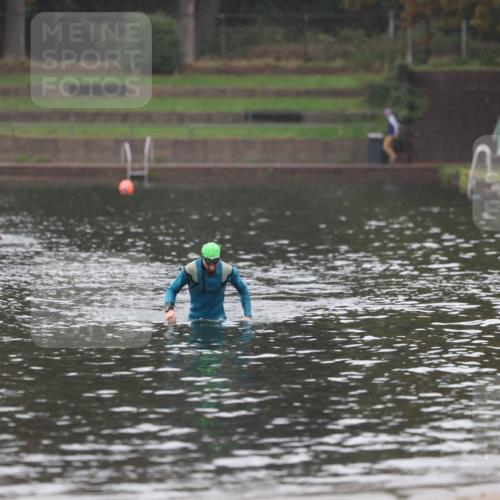 13.09.2026 - Stadtparktriathlon Mo-Foto http://msf.ph/oto/10251087 13.09.2026 12:59:46 Schwimmen  meine-sportfotos.de