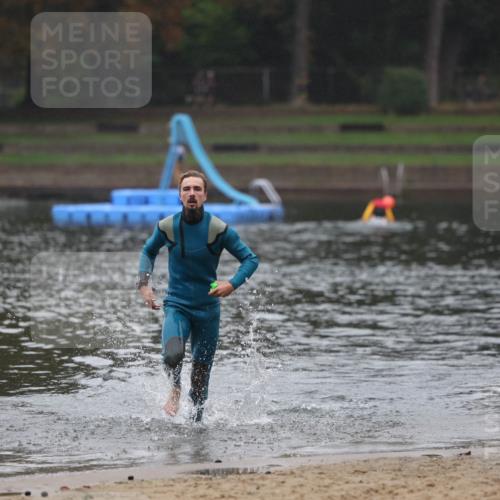 13.09.2026 - Stadtparktriathlon Mo-Foto http://msf.ph/oto/10251097 13.09.2026 12:59:58 Schwimmen 1423 meine-sportfotos.de