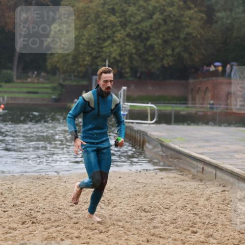 13.09.2026 - Stadtparktriathlon Mo-Foto http://msf.ph/oto/10251109 13.09.2026 13:00:02 Schwimmen 1423 meine-sportfotos.de