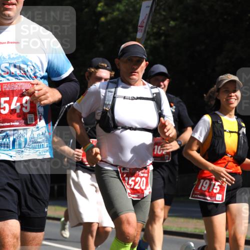 13.09.2026 - 21. swb-Marathon Bremen TobiasT http://msf.ph/oto/10251110 13.09.2026 12:38:00 Laufen 26, 549, 026, 00, 00, 1, 800, 520, 16, 1915 meine-sportfotos.de