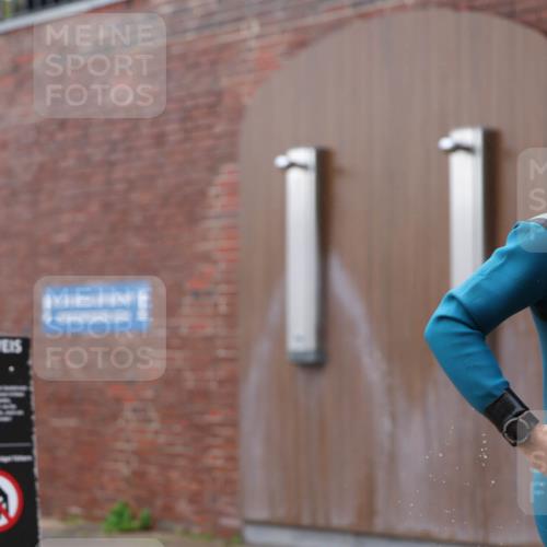 13.09.2026 - Stadtparktriathlon Mo-Foto http://msf.ph/oto/10251119 13.09.2026 13:00:04 Schwimmen 1423 meine-sportfotos.de