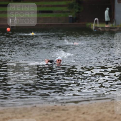 13.09.2026 - Stadtparktriathlon Mo-Foto http://msf.ph/oto/10251120 13.09.2026 13:07:26 Schwimmen 1445 meine-sportfotos.de