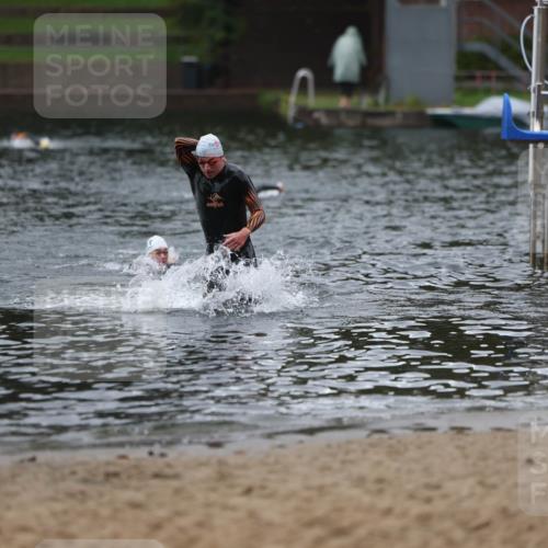 13.09.2026 - Stadtparktriathlon Mo-Foto http://msf.ph/oto/10251127 13.09.2026 13:07:30 Schwimmen 1443, 1445 meine-sportfotos.de