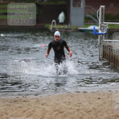 13.09.2026 - Stadtparktriathlon Mo-Foto http://msf.ph/oto/10251134 13.09.2026 13:07:32 Schwimmen 1443, 1445 meine-sportfotos.de