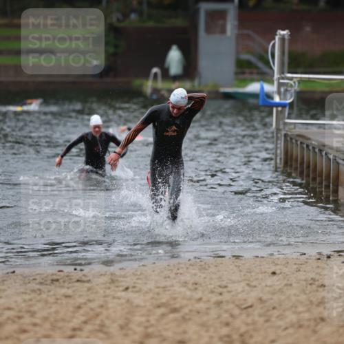 13.09.2026 - Stadtparktriathlon Mo-Foto http://msf.ph/oto/10251137 13.09.2026 13:07:33 Schwimmen 1443, 1445 meine-sportfotos.de