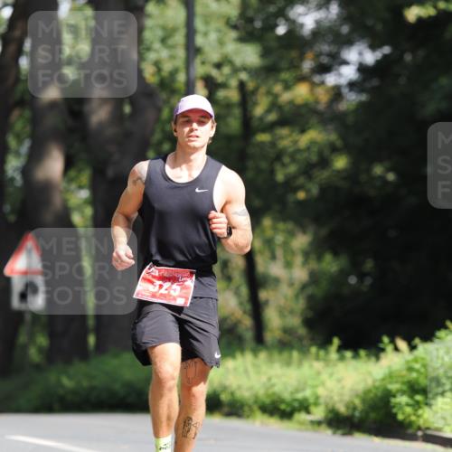 13.09.2026 - 21. swb-Marathon Bremen TobiasT http://msf.ph/oto/10251138 13.09.2026 12:38:24 Laufen 325 meine-sportfotos.de