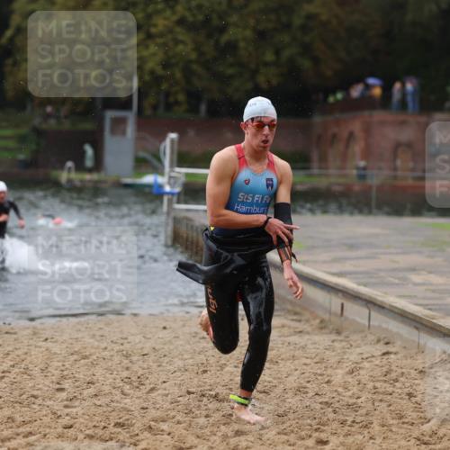 13.09.2026 - Stadtparktriathlon Mo-Foto http://msf.ph/oto/10251151 13.09.2026 13:07:36 Schwimmen 1443, 1445 meine-sportfotos.de