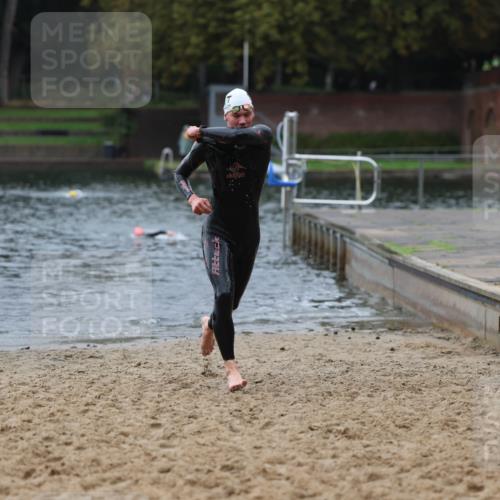 13.09.2026 - Stadtparktriathlon Mo-Foto http://msf.ph/oto/10251166 13.09.2026 13:07:41 Schwimmen 1443, 1465 meine-sportfotos.de