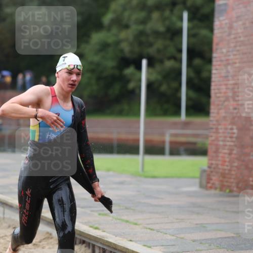 13.09.2026 - Stadtparktriathlon Mo-Foto http://msf.ph/oto/10251173 13.09.2026 13:07:42 Schwimmen 1443, 1465 meine-sportfotos.de