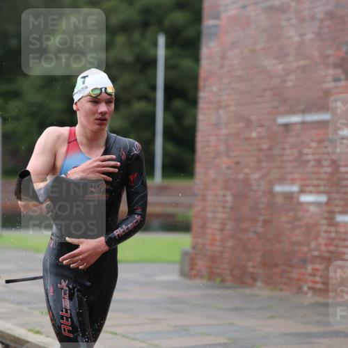 13.09.2026 - Stadtparktriathlon Mo-Foto http://msf.ph/oto/10251174 13.09.2026 13:07:43 Schwimmen 1443, 1465 meine-sportfotos.de