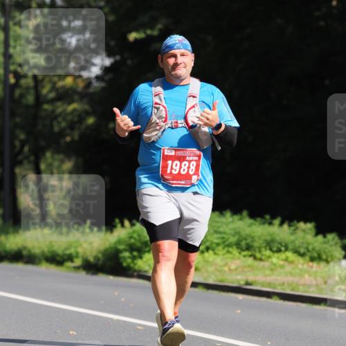 13.09.2026 - 21. swb-Marathon Bremen TobiasT http://msf.ph/oto/10251176 13.09.2026 12:38:59 Laufen 1988 meine-sportfotos.de