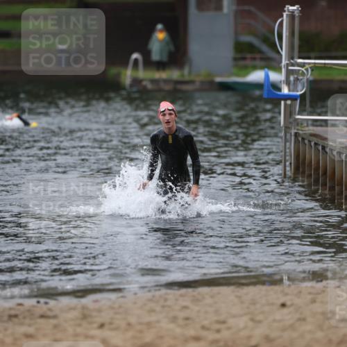 13.09.2026 - Stadtparktriathlon Mo-Foto http://msf.ph/oto/10251188 13.09.2026 13:07:50 Schwimmen 1465 meine-sportfotos.de