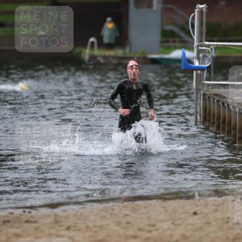 13.09.2026 - Stadtparktriathlon Mo-Foto http://msf.ph/oto/10251189 13.09.2026 13:07:51 Schwimmen 1465 meine-sportfotos.de