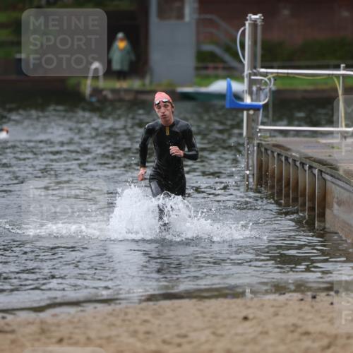 13.09.2026 - Stadtparktriathlon Mo-Foto http://msf.ph/oto/10251191 13.09.2026 13:07:51 Schwimmen 1465 meine-sportfotos.de