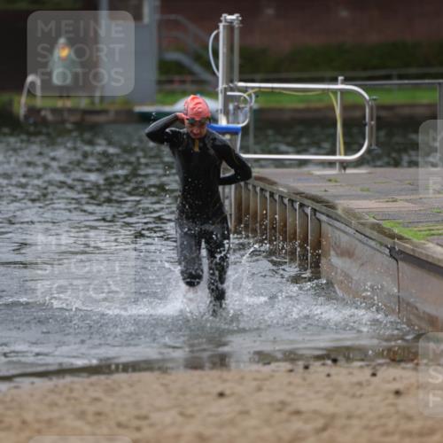 13.09.2026 - Stadtparktriathlon Mo-Foto http://msf.ph/oto/10251196 13.09.2026 13:07:52 Schwimmen 1465 meine-sportfotos.de