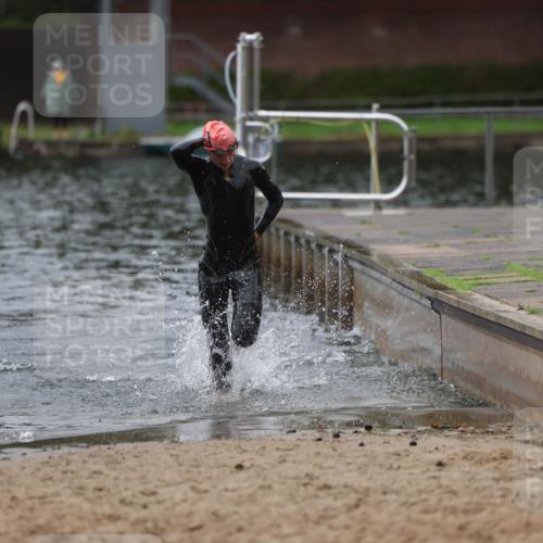13.09.2026 - Stadtparktriathlon Mo-Foto http://msf.ph/oto/10251197 13.09.2026 13:07:53 Schwimmen 1465 meine-sportfotos.de