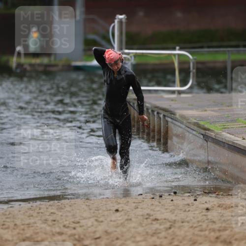 13.09.2026 - Stadtparktriathlon Mo-Foto http://msf.ph/oto/10251198 13.09.2026 13:07:53 Schwimmen 1465 meine-sportfotos.de
