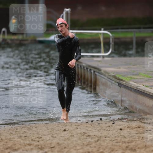 13.09.2026 - Stadtparktriathlon Mo-Foto http://msf.ph/oto/10251201 13.09.2026 13:07:54 Schwimmen 1465 meine-sportfotos.de