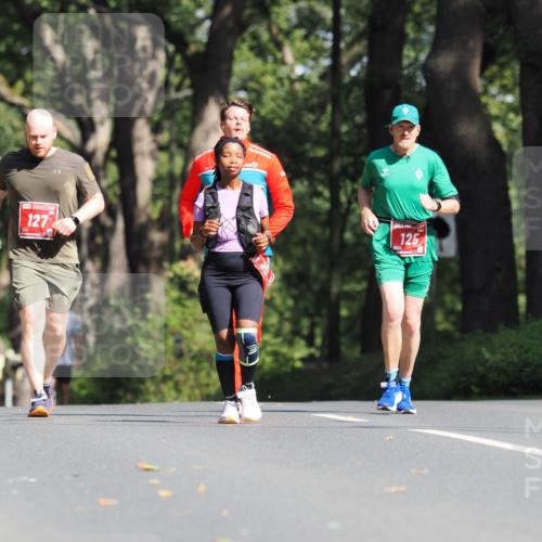 13.09.2026 - 21. swb-Marathon Bremen TobiasT http://msf.ph/oto/10251207 13.09.2026 12:39:33 Laufen 127, 125 meine-sportfotos.de