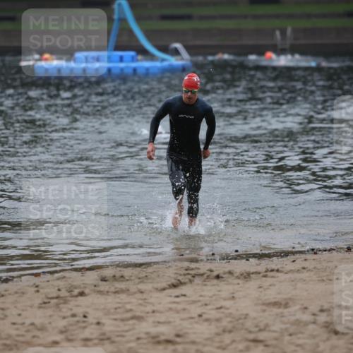 13.09.2026 - Stadtparktriathlon Mo-Foto http://msf.ph/oto/10251214 13.09.2026 08:41:23 Schwimmen 3 meine-sportfotos.de