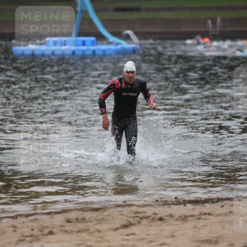 13.09.2026 - Stadtparktriathlon Mo-Foto http://msf.ph/oto/10251227 13.09.2026 08:41:36 Schwimmen 15 meine-sportfotos.de