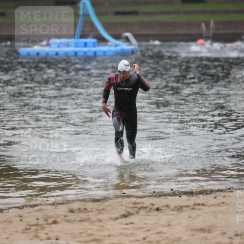 13.09.2026 - Stadtparktriathlon Mo-Foto http://msf.ph/oto/10251229 13.09.2026 08:41:36 Schwimmen 15 meine-sportfotos.de