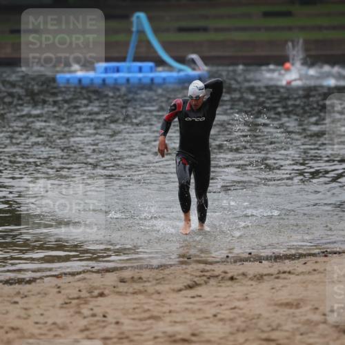 13.09.2026 - Stadtparktriathlon Mo-Foto http://msf.ph/oto/10251231 13.09.2026 08:41:37 Schwimmen 15 meine-sportfotos.de