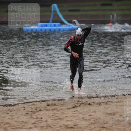 13.09.2026 - Stadtparktriathlon Mo-Foto http://msf.ph/oto/10251232 13.09.2026 08:41:37 Schwimmen 15 meine-sportfotos.de