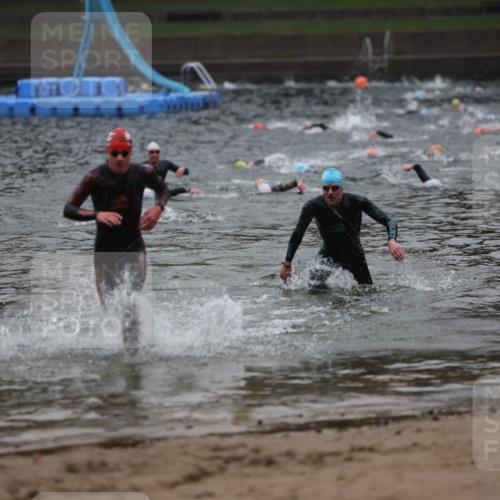 13.09.2026 - Stadtparktriathlon Mo-Foto http://msf.ph/oto/10251243 13.09.2026 08:42:22 Schwimmen 2, 7, 58 meine-sportfotos.de