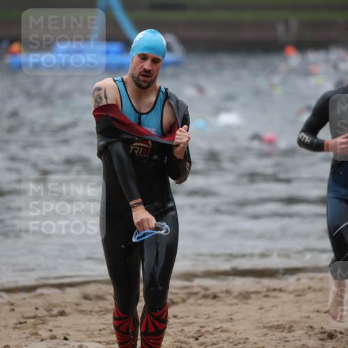 13.09.2026 - Stadtparktriathlon Mo-Foto http://msf.ph/oto/10251327 13.09.2026 08:43:14 Schwimmen 17, 18, 41 meine-sportfotos.de