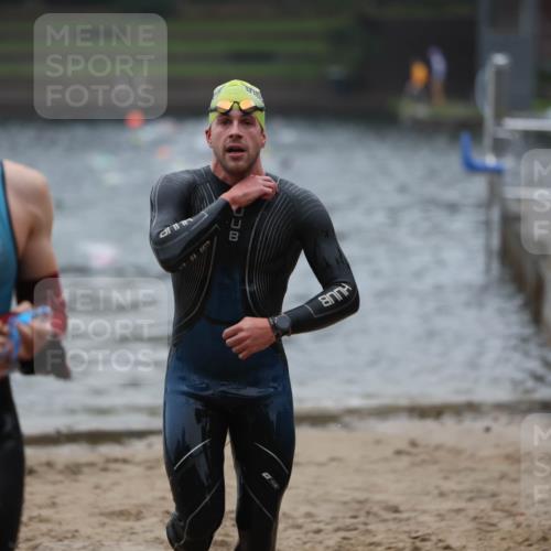 13.09.2026 - Stadtparktriathlon Mo-Foto http://msf.ph/oto/10251329 13.09.2026 08:43:15 Schwimmen 17, 18, 41 meine-sportfotos.de