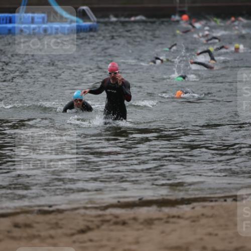 13.09.2026 - Stadtparktriathlon Mo-Foto http://msf.ph/oto/10251333 13.09.2026 08:43:21 Schwimmen 39, 75 meine-sportfotos.de