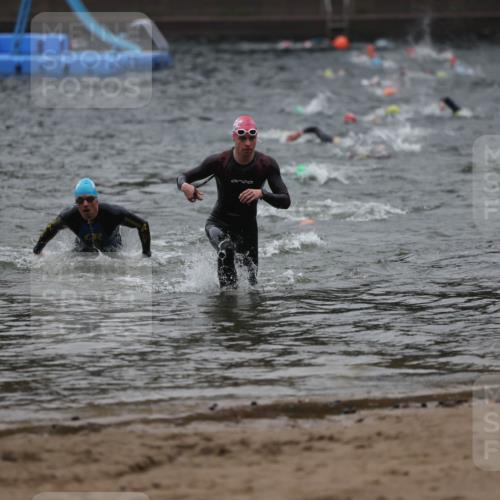 13.09.2026 - Stadtparktriathlon Mo-Foto http://msf.ph/oto/10251335 13.09.2026 08:43:24 Schwimmen 39, 65, 75 meine-sportfotos.de