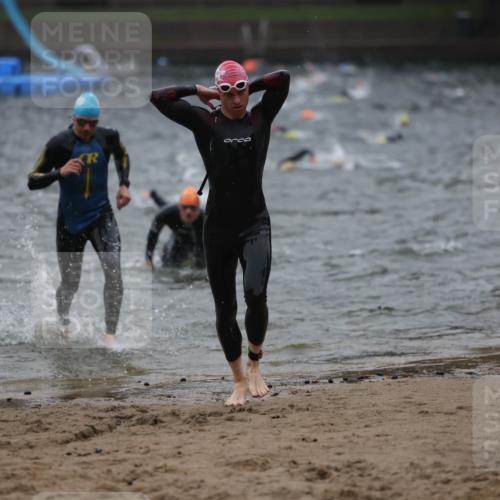 13.09.2026 - Stadtparktriathlon Mo-Foto http://msf.ph/oto/10251338 13.09.2026 08:43:28 Schwimmen 8, 39, 65, 75 meine-sportfotos.de