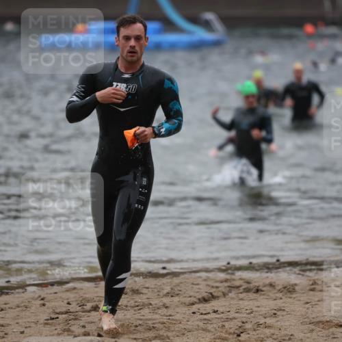 13.09.2026 - Stadtparktriathlon Mo-Foto http://msf.ph/oto/10251349 13.09.2026 08:43:35 Schwimmen 8, 39, 50, 65, 75 meine-sportfotos.de