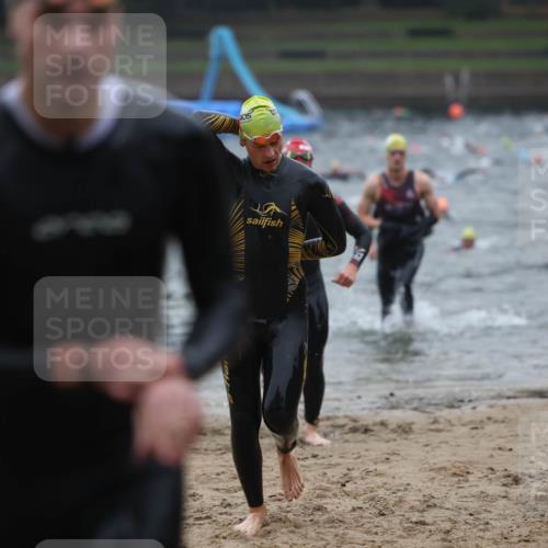 13.09.2026 - Stadtparktriathlon Mo-Foto http://msf.ph/oto/10251377 13.09.2026 08:43:52 Schwimmen 10, 14, 24, 25, 32, 52, 74 meine-sportfotos.de