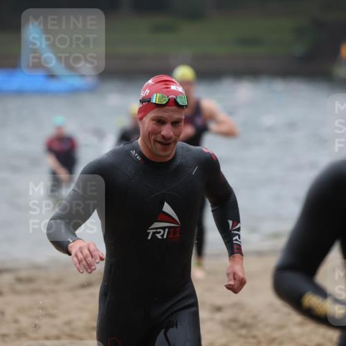 13.09.2026 - Stadtparktriathlon Mo-Foto http://msf.ph/oto/10251382 13.09.2026 08:43:56 Schwimmen 14, 20, 24, 25, 32, 74 meine-sportfotos.de