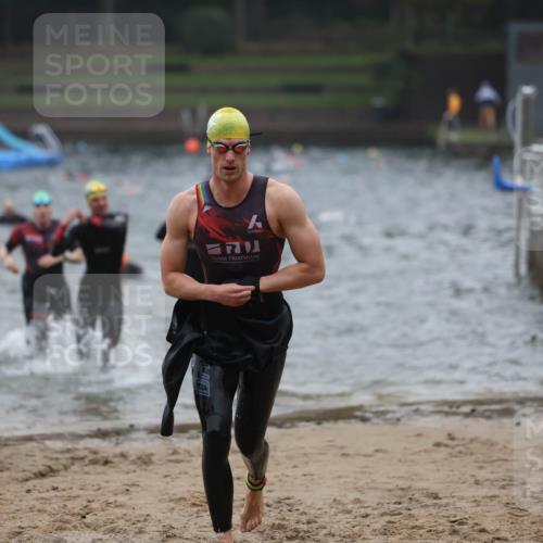 13.09.2026 - Stadtparktriathlon Mo-Foto http://msf.ph/oto/10251387 13.09.2026 08:43:57 Schwimmen 14, 20, 24, 25, 32, 74 meine-sportfotos.de