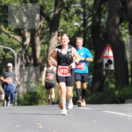 13.09.2026 - 21. swb-Marathon Bremen TobiasT http://msf.ph/oto/10251448 13.09.2026 12:43:15 Laufen 1920, 1315 meine-sportfotos.de
