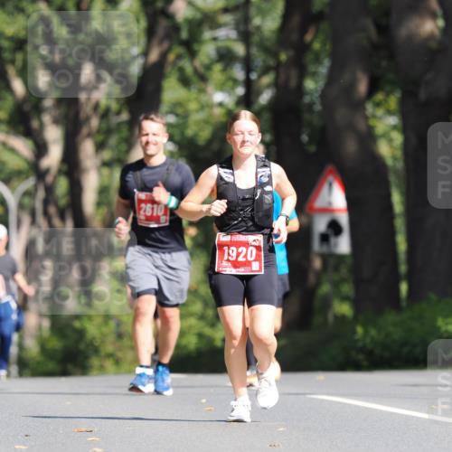 13.09.2026 - 21. swb-Marathon Bremen TobiasT http://msf.ph/oto/10251457 13.09.2026 12:43:16 Laufen 2610, 1920 meine-sportfotos.de