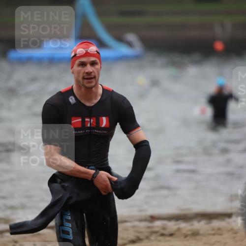 13.09.2026 - Stadtparktriathlon Mo-Foto http://msf.ph/oto/10251483 13.09.2026 08:44:52 Schwimmen 54, 56, 60, 62, 70, 71 meine-sportfotos.de
