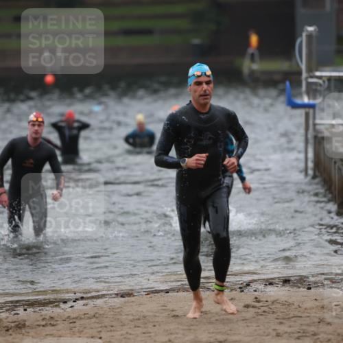 13.09.2026 - Stadtparktriathlon Mo-Foto http://msf.ph/oto/10251500 13.09.2026 08:45:04 Schwimmen 42, 44, 54, 59 meine-sportfotos.de