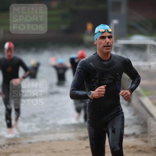 13.09.2026 - Stadtparktriathlon Mo-Foto http://msf.ph/oto/10251505 13.09.2026 08:45:06 Schwimmen 42, 44, 59 meine-sportfotos.de